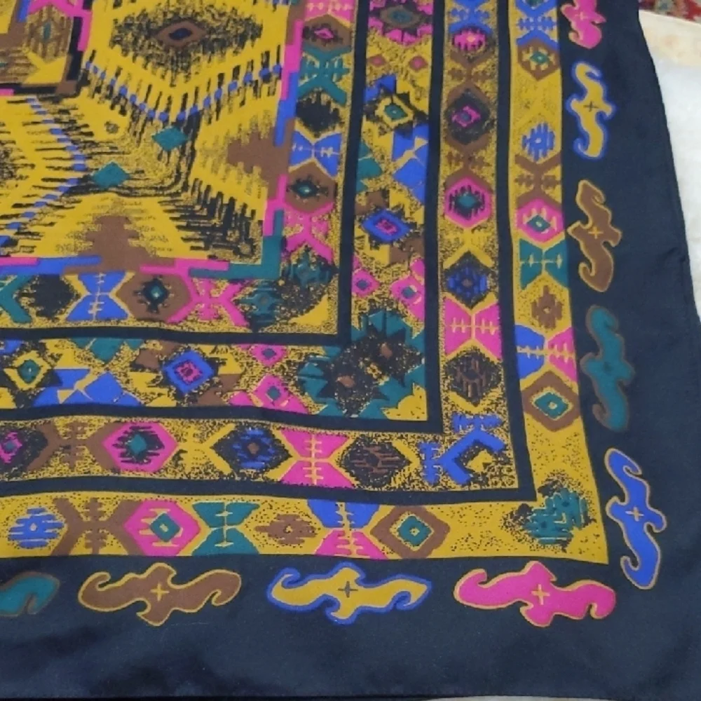 Totes Black Graphic Made In Italy Vintage  Polyester Scarf 31 X 31